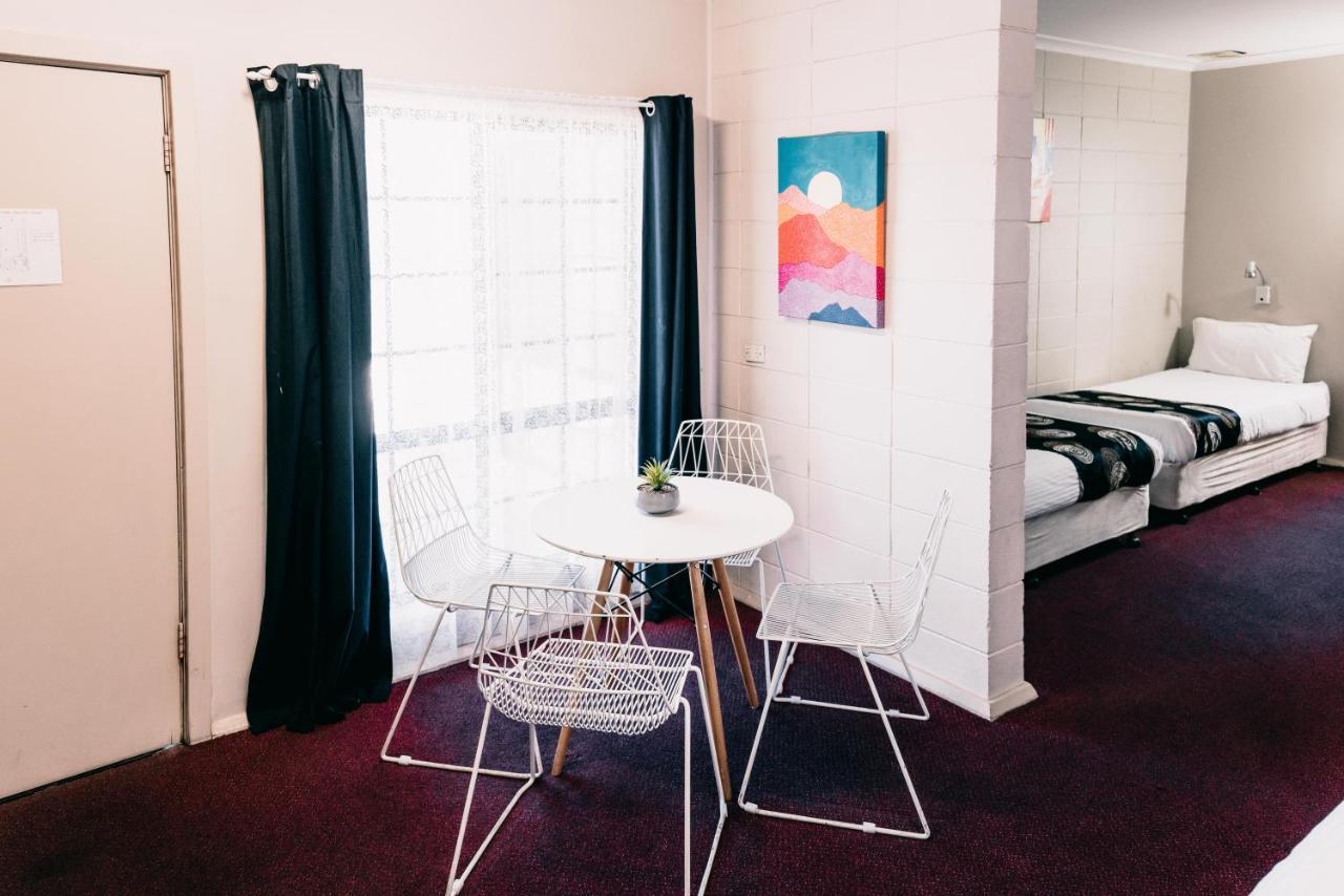 Motel Poinsettia Порт-Огаста Екстер'єр фото
